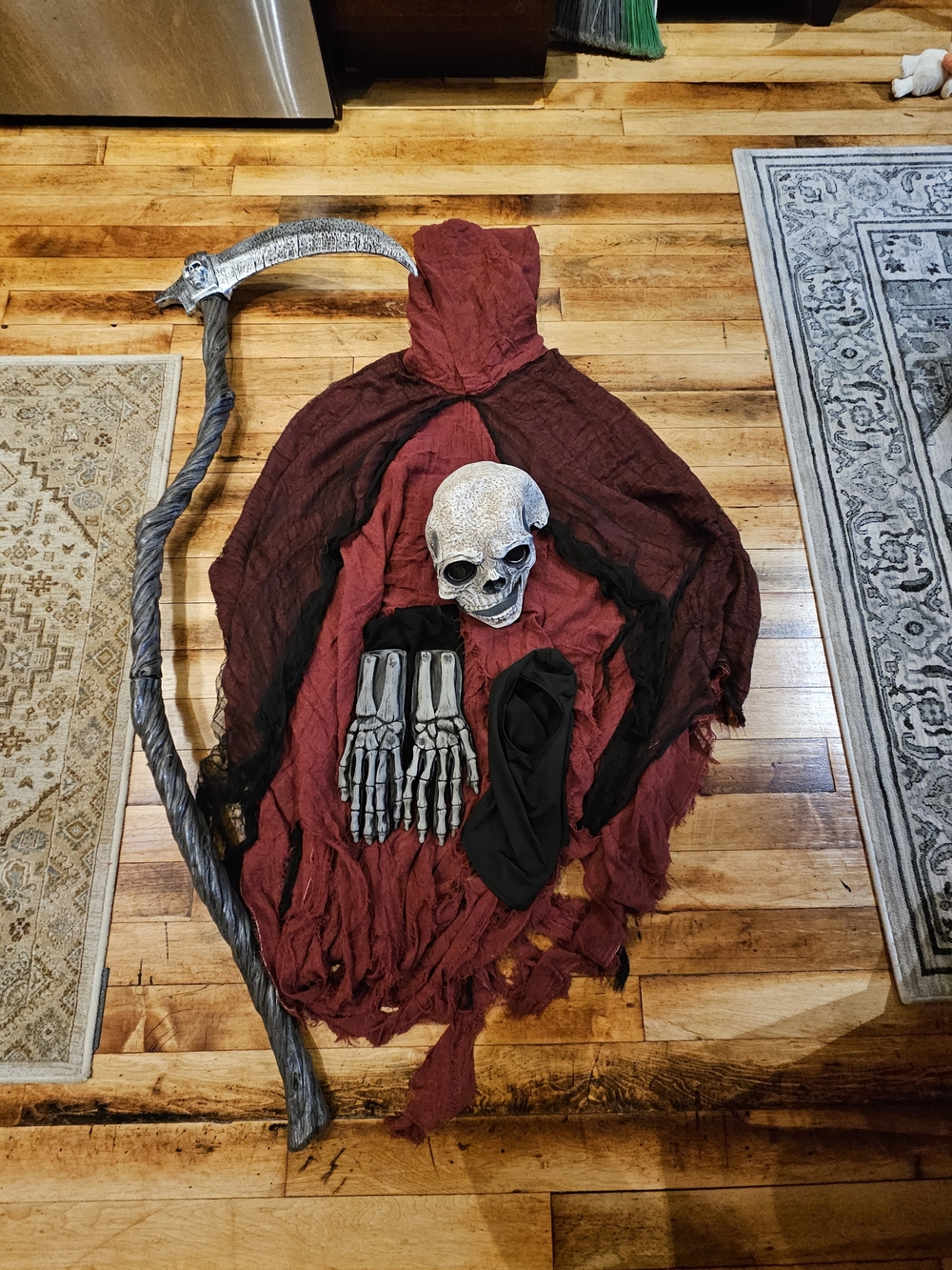 ☠️ Grim Reaper Costume Bundle – $40